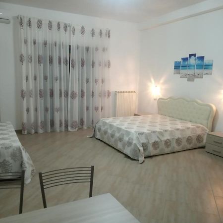 Mediterranea Guest House Porto Cesareo Kültér fotó